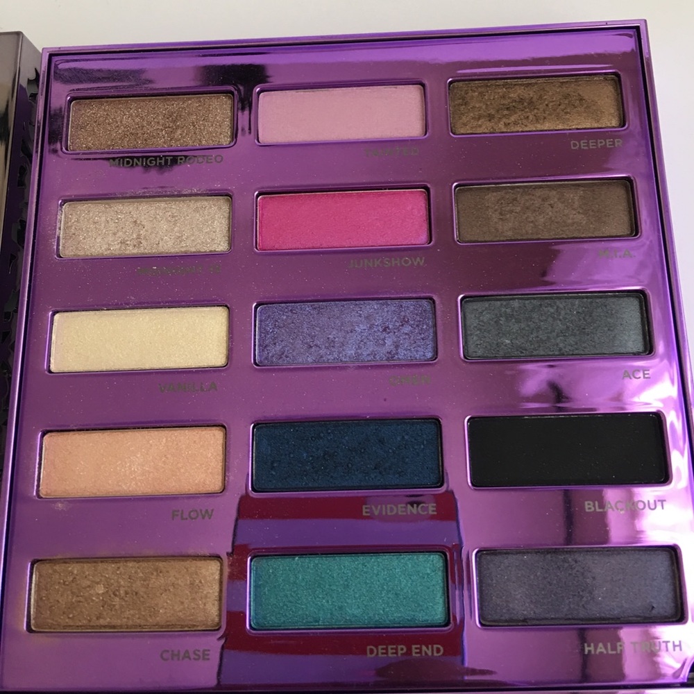 Authentic Urban Decay 15 Year Anniversary palette